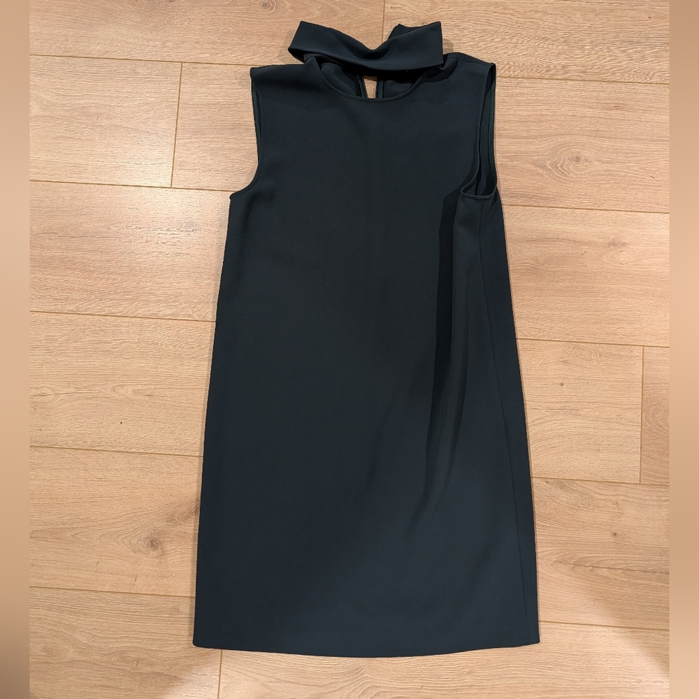 Theory Hunter Green Neck Keyhole Dress 4